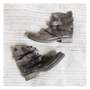 🆕 STEVE MADDEN Colony leather moto booties boots